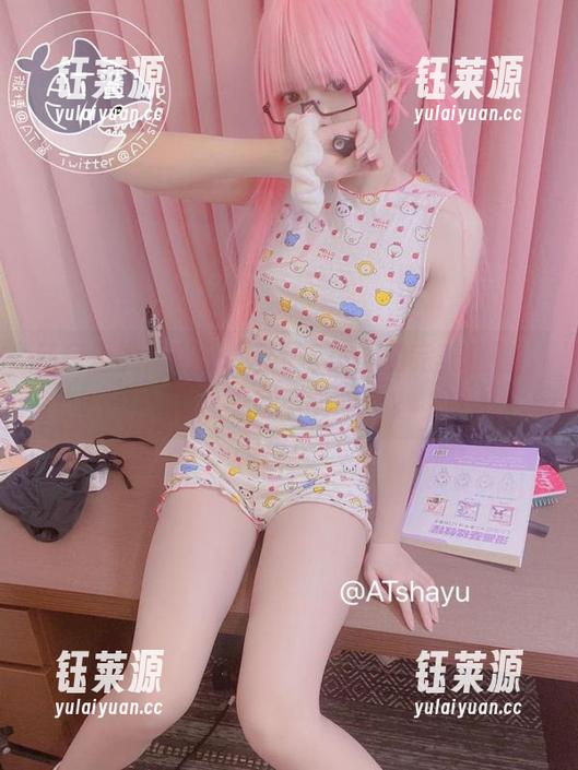 私房里的AT鲨：运动与美图的完美错位，谁说在家不能动动？