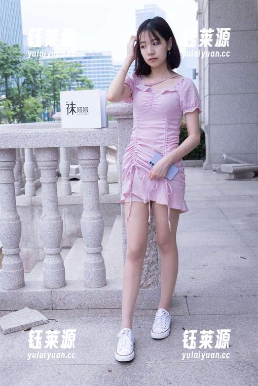 BoBoSocks袜啵啵 - 柔软的粉色棉袜——小沫在线写真，你的心动瞬间来了！