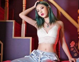Feilin嗲囡囡 – 图集分享：流氓小巫女奶牛，给你不一样的视觉冲击