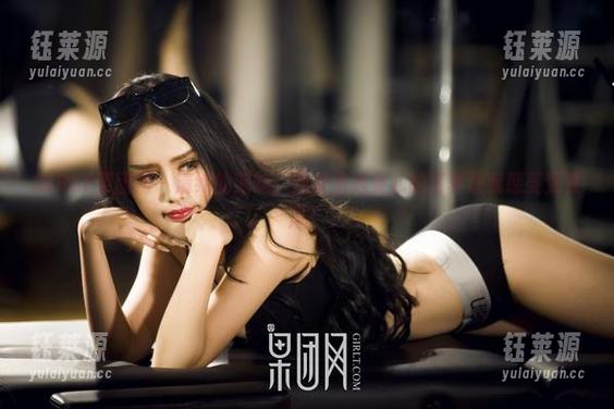 GIRLT果团网 - 清纯的滋味：网盘里通灵儿的写真让我感受到夏风。