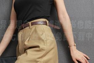 IESS异思趣向 – 不知道看书也能这么美？七七的棕丝美女免费下载中！