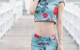MiStar魅妍社 – 全套余心曼网袜，下载你的视觉享受，别再犹豫了吧！