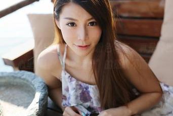MyGirl美媛馆 – 看绮里嘉的高清粉色写真，真是种视觉享受，心里那种“她太美了”的感叹不断。