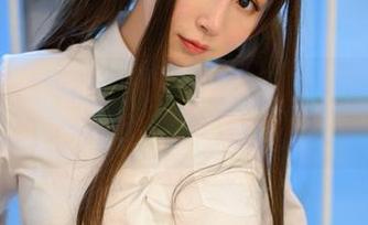 PAKI草莓酱的花园兔女郎原图：隐秘角落的精彩视觉