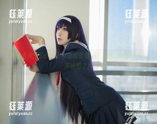 高清合集：Sakiiii翎柒的蕾丝睡衣，我的眼睛真有点不够用了！