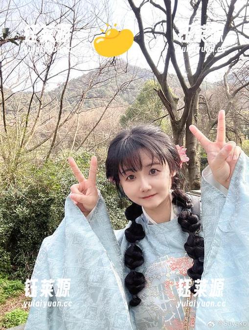 Sayako＿今年4岁能代最新美图：谁让这个周末没戏，来欣赏她的艺术吧！