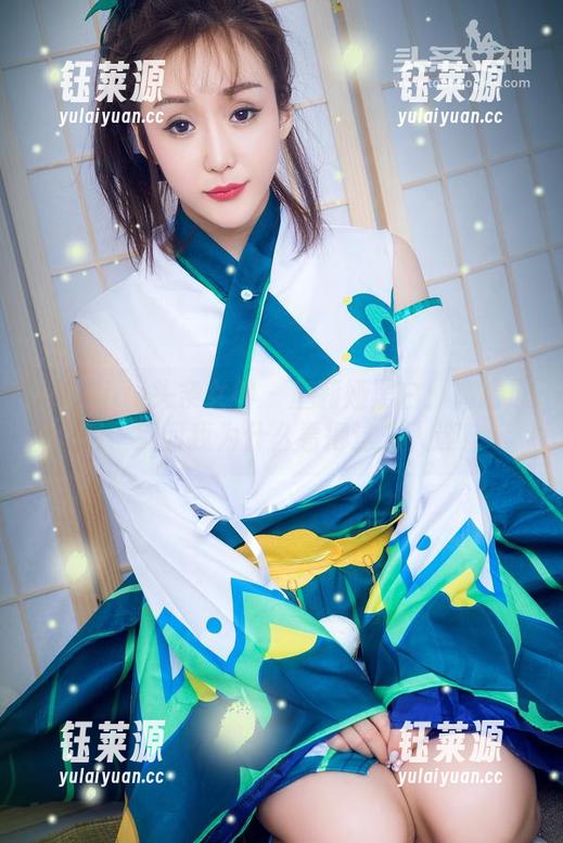 TouTiao头条女神 - 查莉娅黑白：高清原图，别问我为什么看得这么入迷！