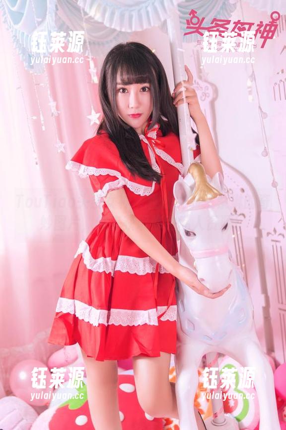 TouTiao头条女神 - 性感女郎王紫琳的奇妙图片，快来获取你的私人资源！