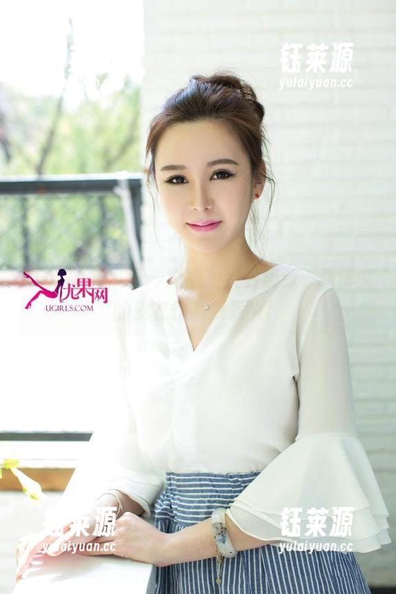 UGirls尤果网 - 原图放大到极致，张译文的皮衣作品集惹火！