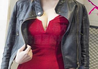 UGirls尤果网 – 纯小希大揭秘——裤里丝写真套图里的神秘气息