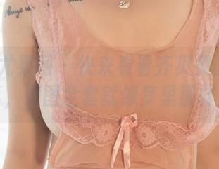 UGirls尤果网 – 快来看看齐贝贝的白丝写真，原图全套就像梦里那样！