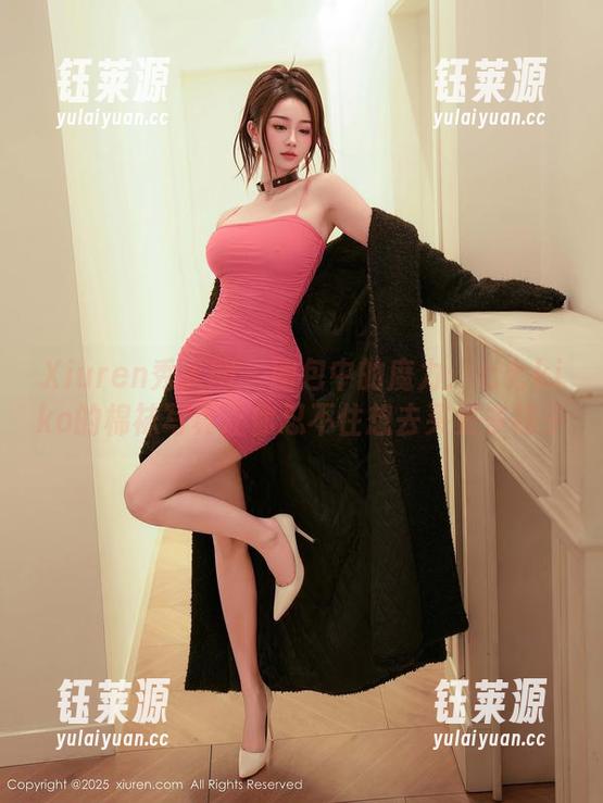 Xiuren秀人网 - 图包中的魔力：七七kiko的棉袜写真让你忍不住想去买更多袜子