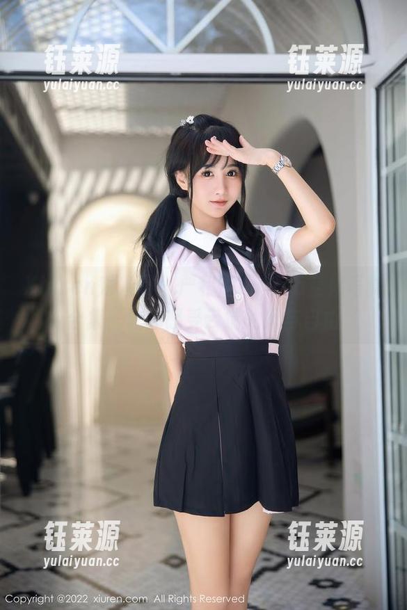 Xiuren秀人网 - 严利娅Yuliya空姐写真合集：让你感受云端的风与自由