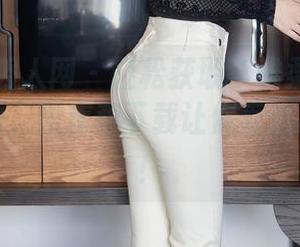 Xiuren秀人网 – 轻松获取李雅柔182CM的礼服照，图库和下载让你直达心动瞬间！
