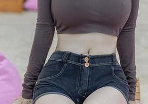Xiuren秀人网 – 美图更新，王俪丁呀的水手服，这色调简直让人想天天去海边！