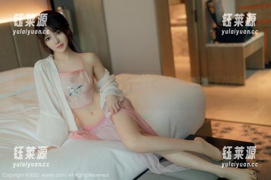 Xiuren秀人网 - 白浅浅的少女篇章在线：原图中的岁月静好，真的呢…