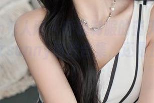 Xiuren秀人网 – 呼唤制服的蓝天白云：盼盼龙女sunny图片合集，还是那么诱惑！