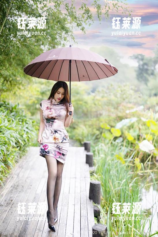 YouMi尤蜜荟-黄乐然 YouMi尤蜜荟 - 追寻黄乐然短裙的足迹:图库里的幽默与优雅!