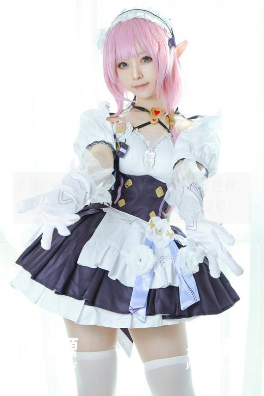 走进asagiriai(爱ちゃん)的魔法世界，魔女姐姐的超萌cos合集等你来探索！