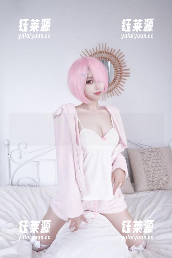 高清暮色荆棘，eloise软软在这片美丽中被下载成艺术。