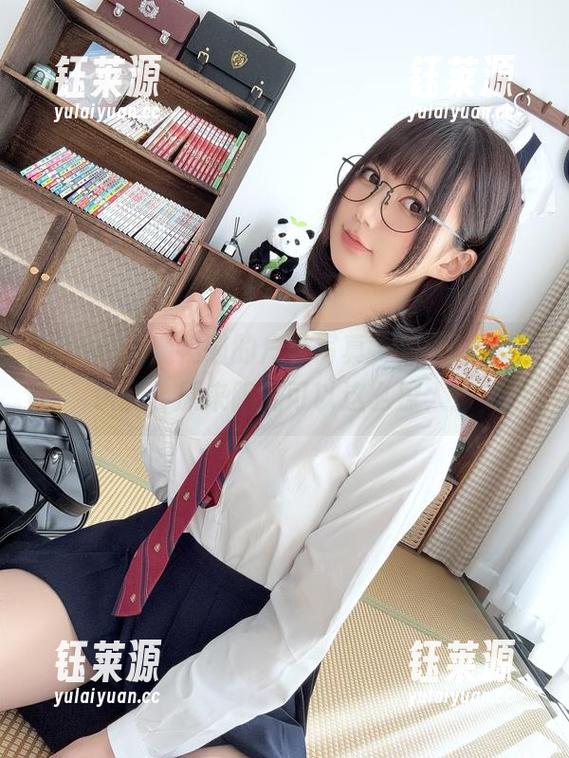 nagesa魔物喵的户外写真，瞬间让我意识到，原来阳光可以这么撩人！