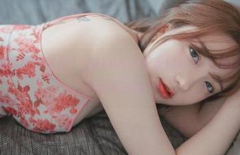 图书管理员也能这么撩？yeeun孙乐乐[Loozy]的高清cos让你目不转睛！