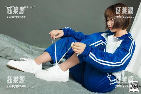 丽柜 - 冲击感官！Vicky香丝露营惊艳福利图片流出