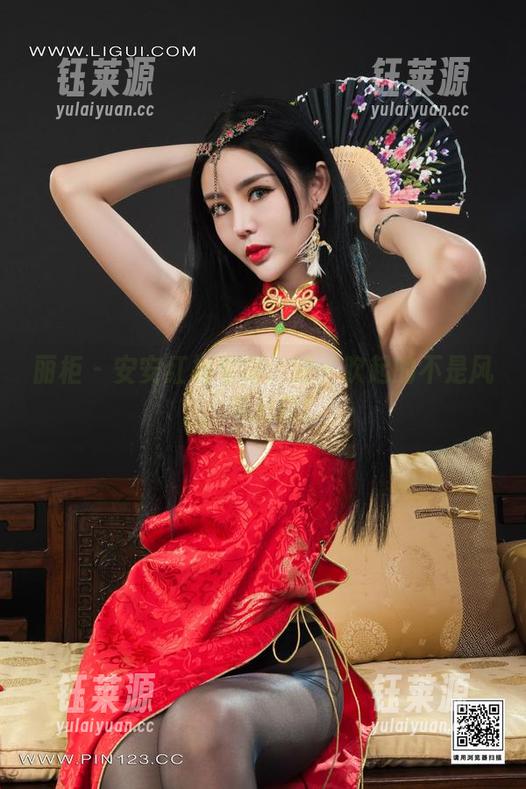 丽柜 - 安安红裙写真：裙子吹起的不是风，是心动！