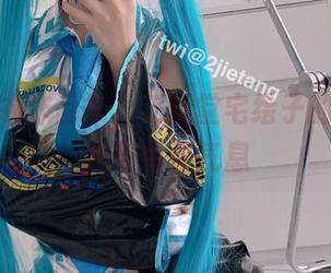 高清泳衣作品集，二阶堂宅绘子的夏日阳光与青春气息