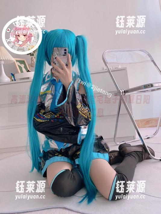 高清泳衣作品集，二阶堂宅绘子的夏日阳光与青春气息