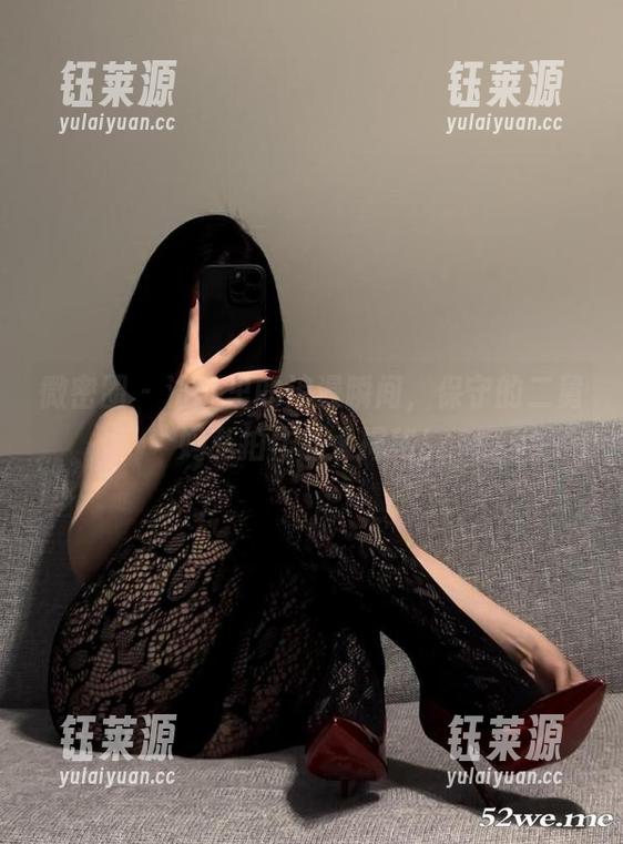 保守的二舅妈 微密圈 - 浴缸里的浪漫瞬间,保守的二舅妈私拍作品大揭秘!