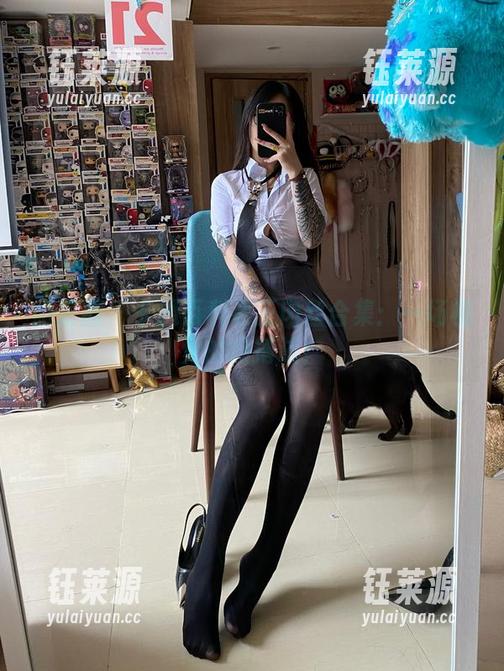 卡通百科老王 微密圈 - 卡通百科老王肉丝合集:一场视觉的肉搏战!