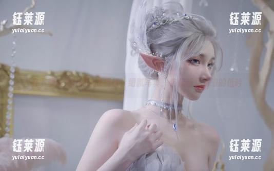 在下萝莉控ii的泳衣情愫：细腻写真，仿佛听见海浪的低吟