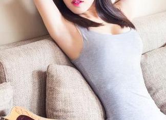 头条女神 – 你见过易阳在天台的瞬间吗？快来看看她的写真！