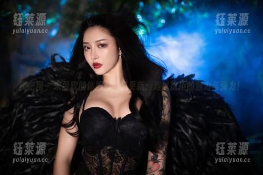 微密圈 - 宋昱欣的体操服写真更新：难以抗拒的魅力与张力！
