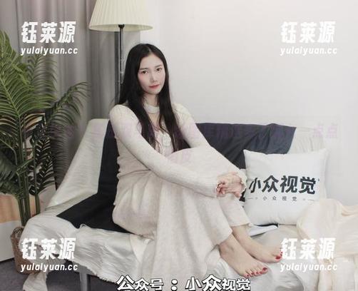 小众视觉 - 彤彤双马尾，让图库精选多了那么一点点俏皮