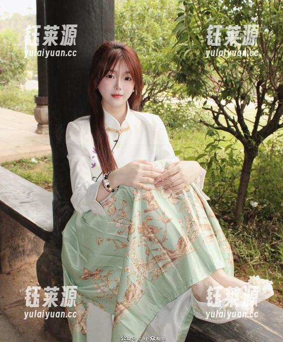 小众视觉 - 灵灵泳池放松图集：与水共舞的小调皮，来看看这份轻松分享