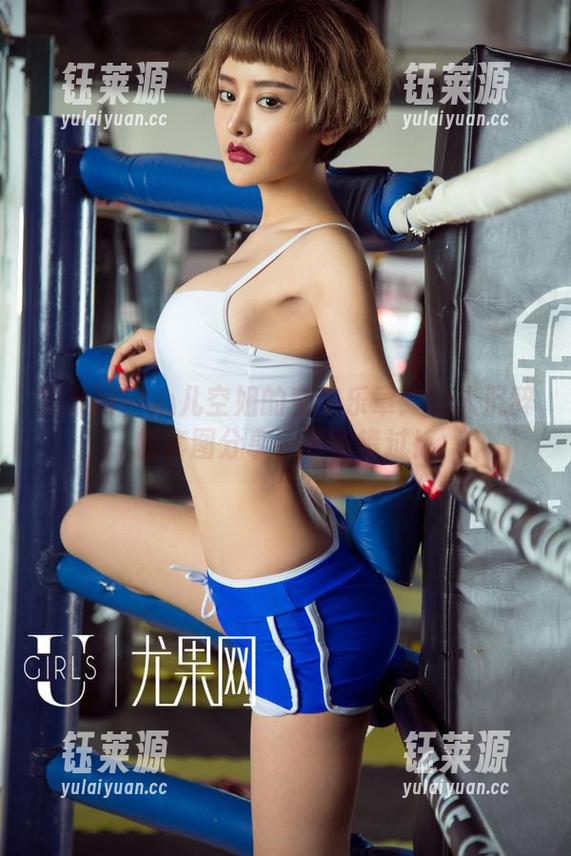 尤果网 - 心儿空姐的空中乐章：让人沉醉的套图分享，不容错过！