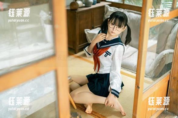 幼水铃衣的日常私拍：私密资源大放送！