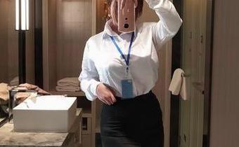 短裙在风中摇曳：无颜小天使wy的图集让我缩小了好几件衣服！
