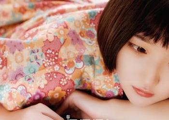 果团网：女神叫你不只是起床，快来看看高清图库里的奇妙世界！