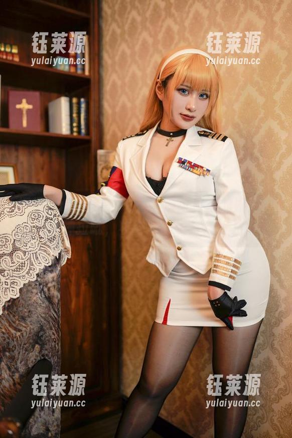 柘烟Zuken 柘烟Zuken带你飞:高清写真里的妮姬胜利女神拉毗,妆容跟影子打成一片!