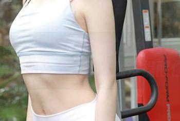 模范学院 – 小奶瓶呜呜的婚纱幻想：超高颜值套图合集，别说我没提醒你！