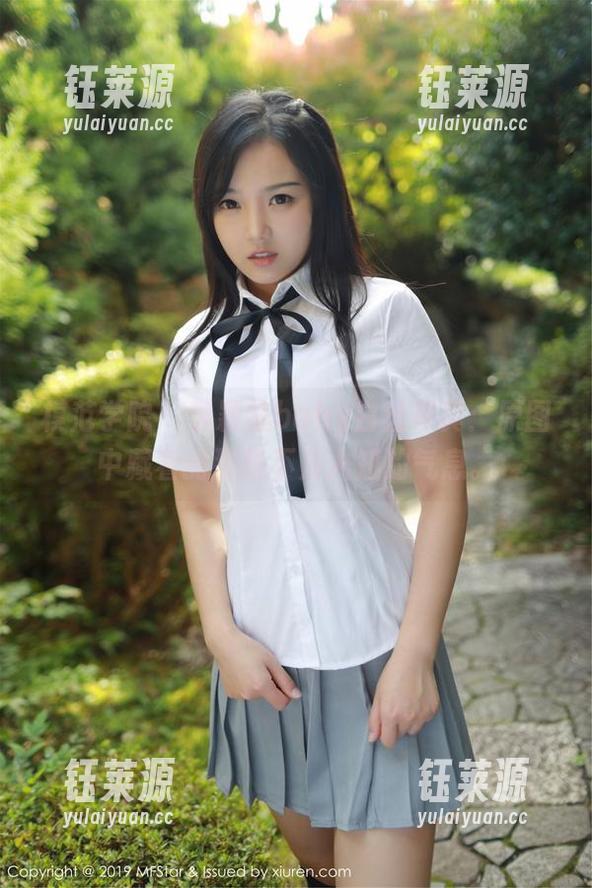 模范学院 - 李颖煊baby白丝写真：原图中藏着的那些不为人知的气息。