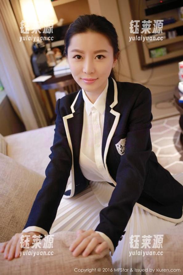 模范学院 - 厨娘黄乐然的无圣光写真大揭秘，谁说做饭不能性感？