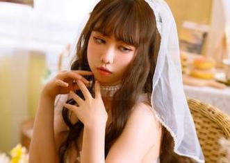 渡边早季Saki的最新美图：连体衣不只是衣服，简直是身材的魔法