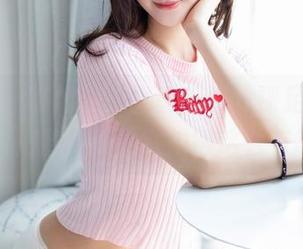 爱蜜社 – 哪怕是一张黄乐然的裸足图片，都能把普通的日常拍得这么有趣？