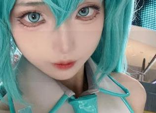 狐玖玖最新写真，女孩的世界你想象不到的美