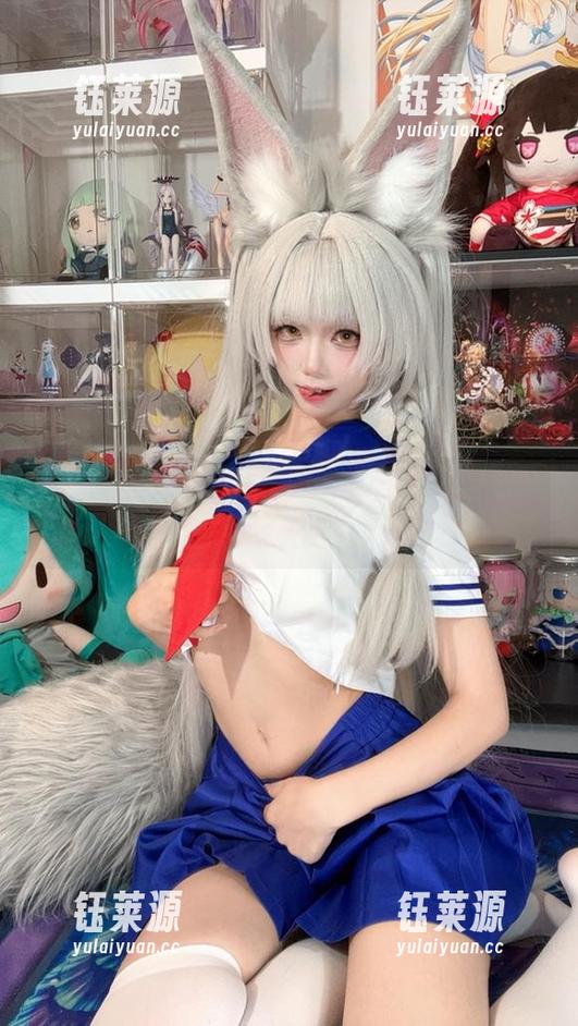 看！无圣光中的白栎Shirly：蕾丝像秋天的经典诗篇