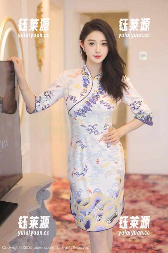 秀人网-Demon瑶瑶 秀人网 - 教室里的Demon瑶瑶:美图合集,看她如何用书本“撩”人!
